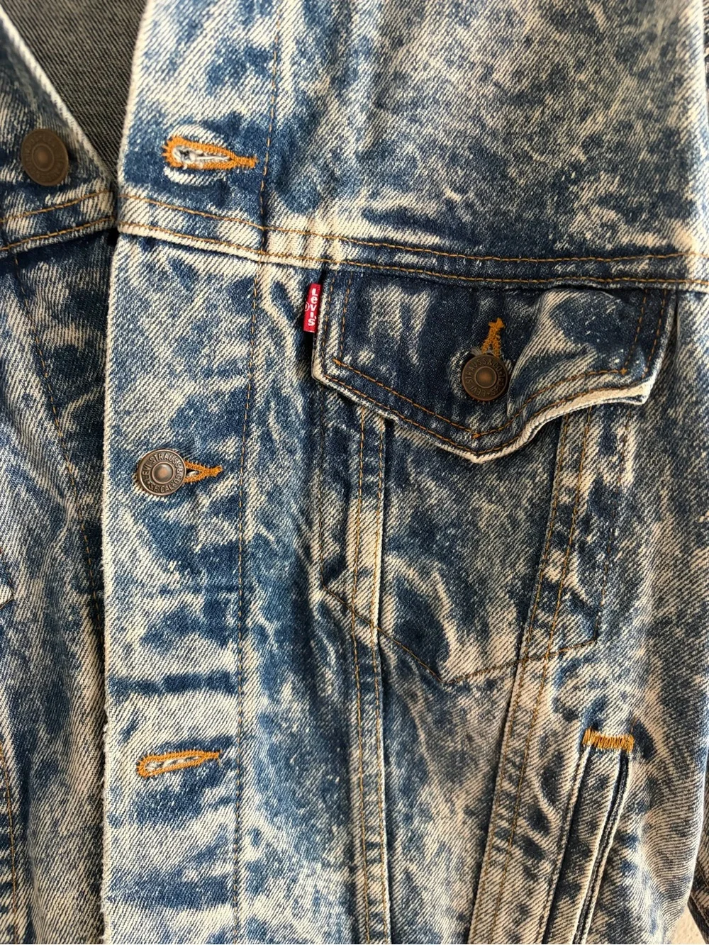 Levi's Vintage Acid Wash Blue Denim Trucker Jacket 70507 0219